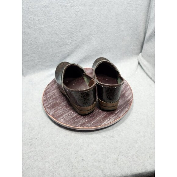Dansko Womens Brown Leather Clogs With Embossed Floral Design - Size 39 - Picture 5 of 13